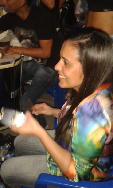 NathyMenezes's tweet photo. Não podia deixar passar batido o dia daquele que me deixa feliz
samba! https://t.co/NB157svRW4
