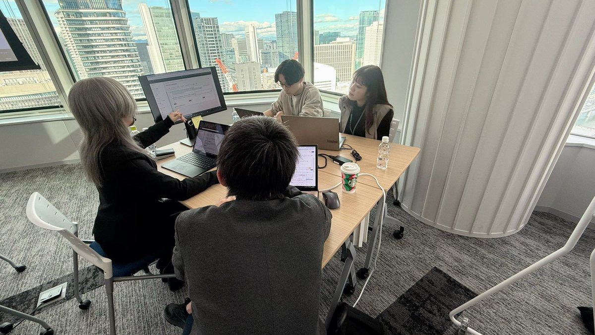 gaga_nagoya's tweet image. ✨先日、AWS様主催のクローズドイベント「AWS JAM」に参加しました！✨
弊社のインフラ受託チームが実践的な課題に挑戦し、技術を磨く貴重な機会に💻💡
今回の経験を活かして、さらなる技術向上を目指していきます！
AWS様ご招待ありがとうございました！🙏🌟

#AWS #AWSJAM  #チームワーク