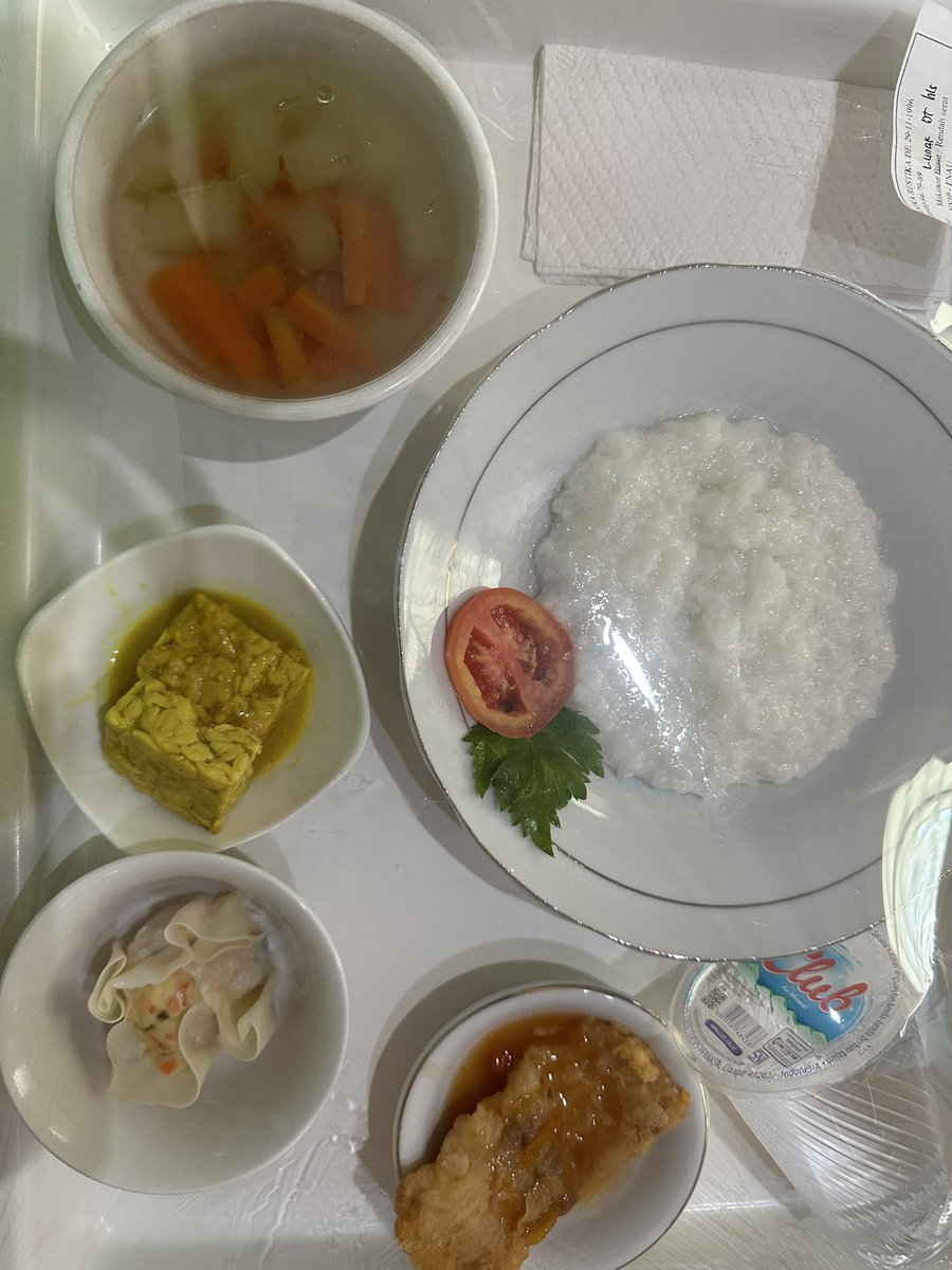 Tinggal nunggu check out masih dapet makan siang🫶