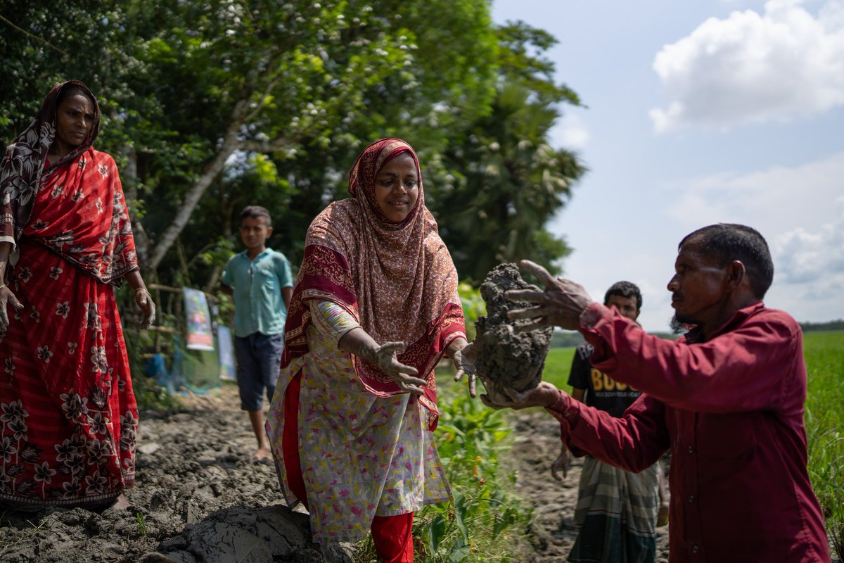 UNinBangladesh's tweet photo. In June, @UNCERF provided $7.5mn for response & recovery in southern π§π© following the devastating impact of Cyclone #Remal.
Last week, a joint UN mission visited Patuakhali district to see how this assistance has helped communities to recover & build resilience.
#InvestInHumanity https://t.co/gzCd4X6Yq9