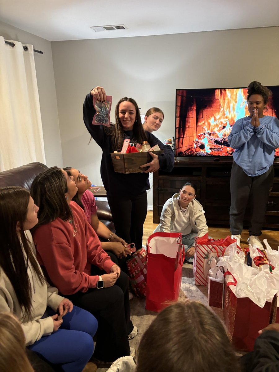 Coach_McNutt's tweet photo. So much fun ⁦@TWUSoftball⁩ Christmas Party! Great time and TEAM39 is ready! https://t.co/uA5XZCR3QJ