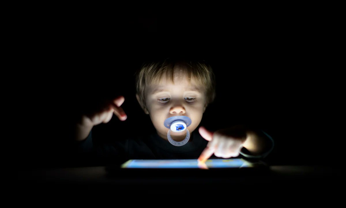 Less_Screens's tweet image. Less Screen Time For Children