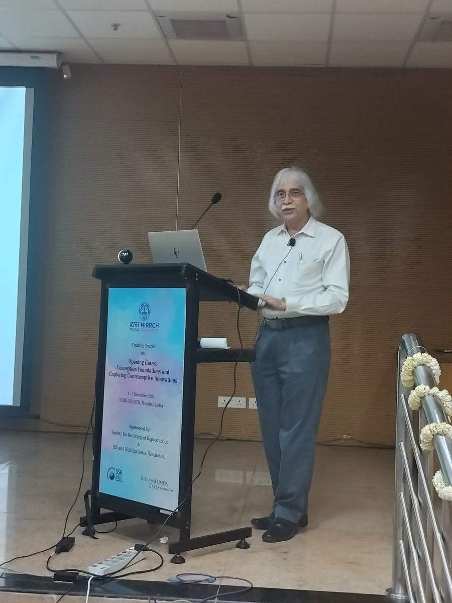 icmrnirwoh's tweet photo. Dr @pradeepgkumar (ICMR Emeritus Scientist at University of Kerala) spoke on #spermatogenesis and sperm organization for the participants of our ongoing 5-day training course #OpeningGates. https://t.co/rOwKFYwv53
