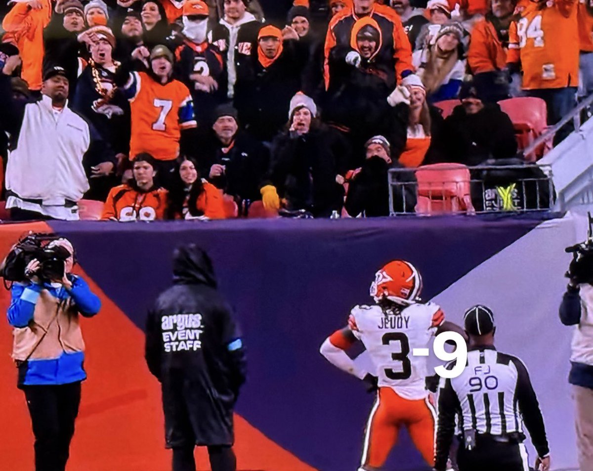 Baku 🐧 (@mazursky8895) on Twitter photo 