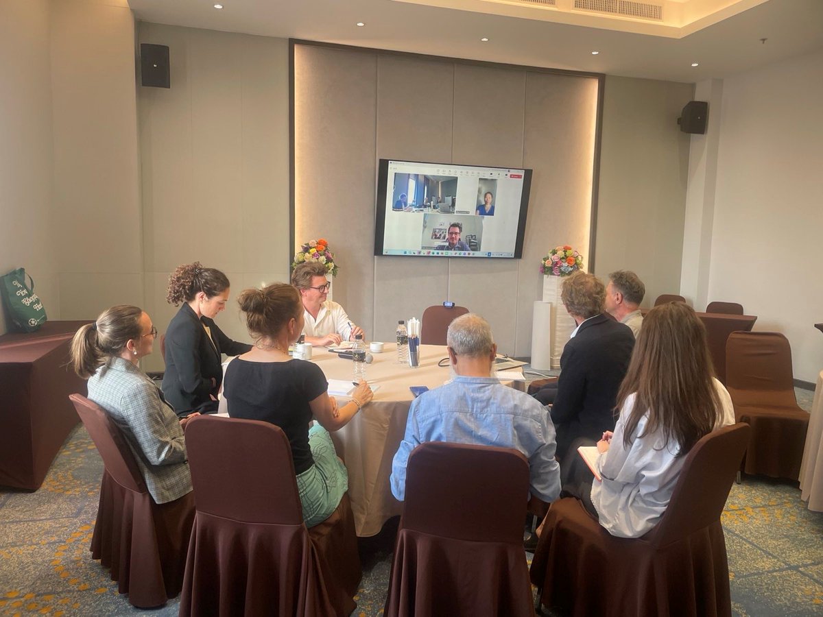 DKAmbMyanmar's tweet photo. Back from Chiang Mai where the Embassy and a NY-colleague met with Danish NGOs and Burmese interlocutors, focusing on women's pol participation and Myanmar’s hum/dev needs & political landscape. Essential groundwork for 🇩🇰's UNSC term #UNSC #Myanmar #mfadk https://t.co/BhJHZhOiIy