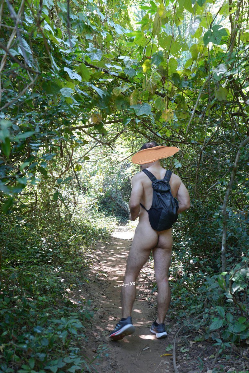 MrcoolguyOD's tweet photo. ชุดเดินป่า สบายๆ
Jungle crusing😏
#outdoors #nudity #naked https://t.co/FPB7RdBNs8