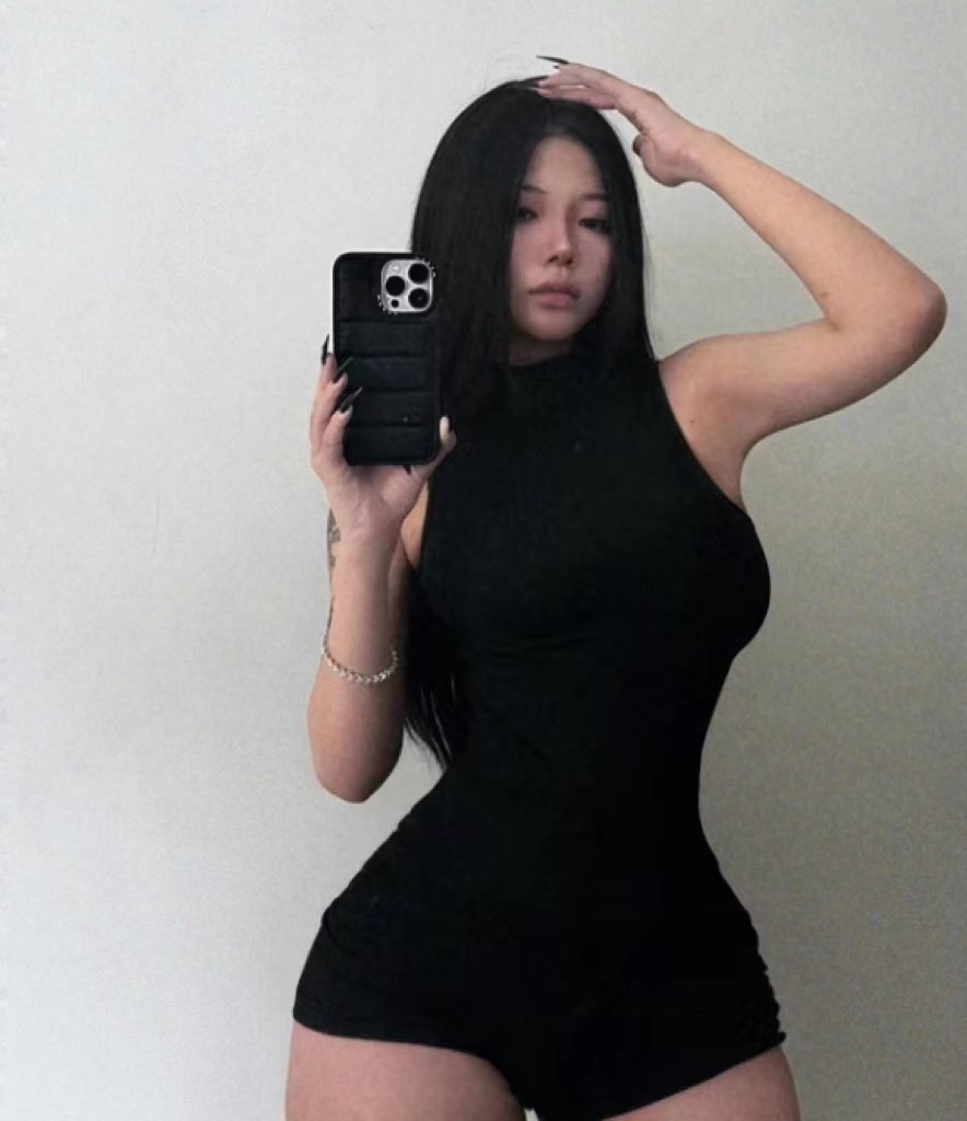 日常健身打卡！来跪下来喜姐姐的美臀，点赞加关注，姐姐玩你