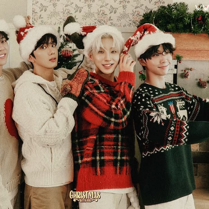 IDOL_ALLDAY's tweet photo. ▶ 셀럽 : 비에이피 문종업
▶ 어디 : 2401202 비에이피 문종업 인스타그램
▶ 브랜드 : 키링 - 엘엠알 (LMR)
▶ 모델명 : 샹뇽이 키링 WHITE

#BAP #MoonJongUp https://t.co/d9dkNC7ERc