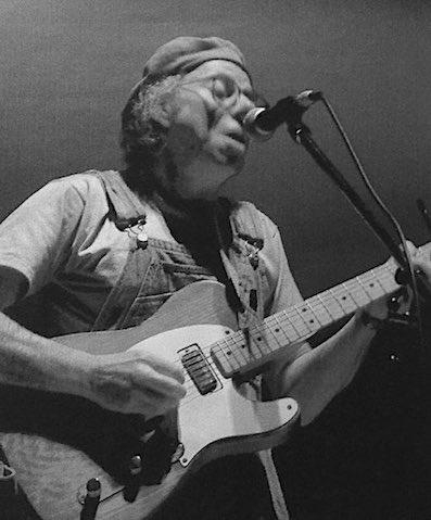PiedPiperHouse's tweet photo. Happy 82nd Birthday to Jake Jacobs (December 3, 1942)#LLAP🖖💐
#TheMagicians #The Fugs
#BunkyAndJake TheFamilyJewels
https://t.co/0rjzTkVO4c https://t.co/pIjpl6Oz52