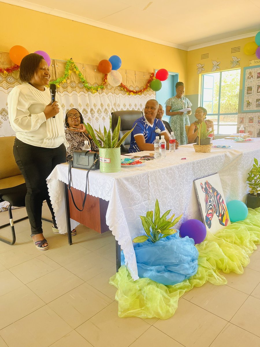 Diphetogo P School Reception Graduation Ceremony!  Serving our Community