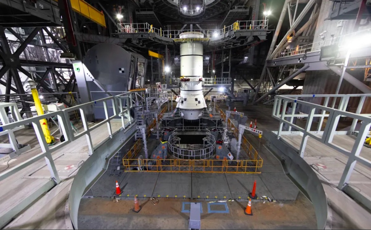 Alive Universe tweet media