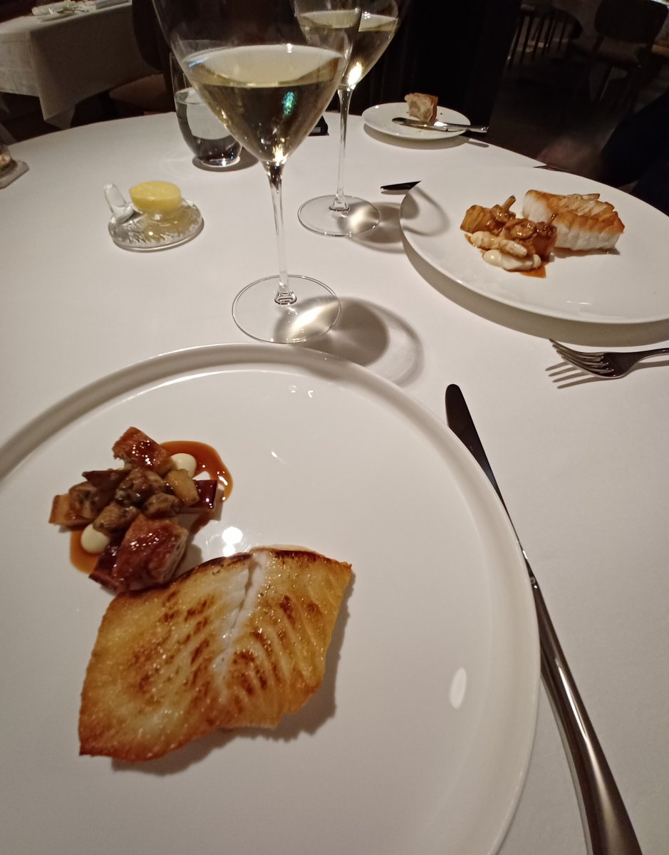 The MICHELIN Guide (@michelinguideuk) on Twitter photo Checking out Cornus restaurant – the new digs of <a href="/garyfoulkes/">Gary Foulkes</a>
#London #Belgravia
New: guide.michelin.com/en/greater-lon… Checking out Cornus restaurant – the new digs of <a href="/garyfoulkes/">Gary Foulkes</a>
#London #Belgravia
New: guide.michelin.com/en/greater-lon…