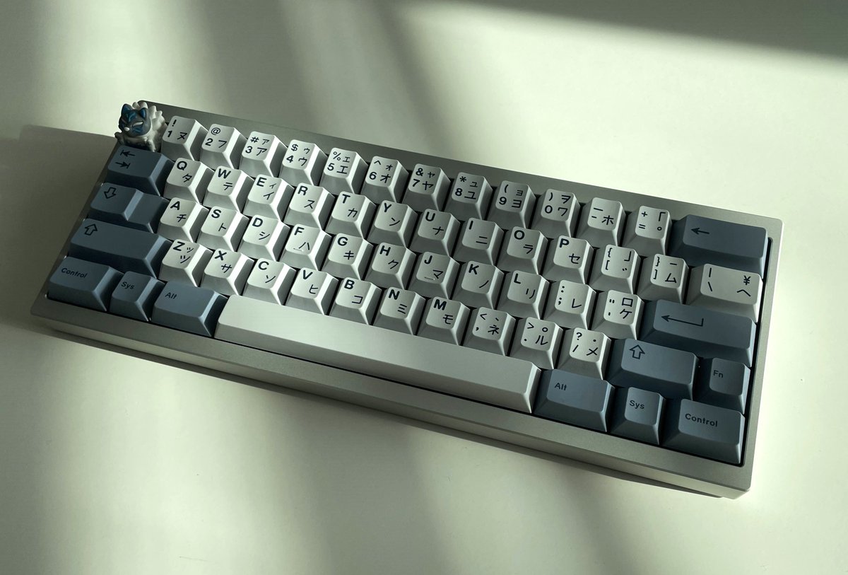 GMK Redacted -> GMK Fuji Katakane
Housing : Geonworks F2-60