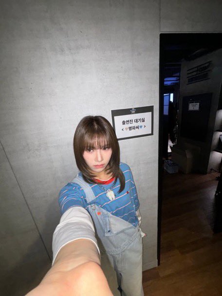 0.5 only🤳

#도은 #DOEUN #YOUNGPOSSE