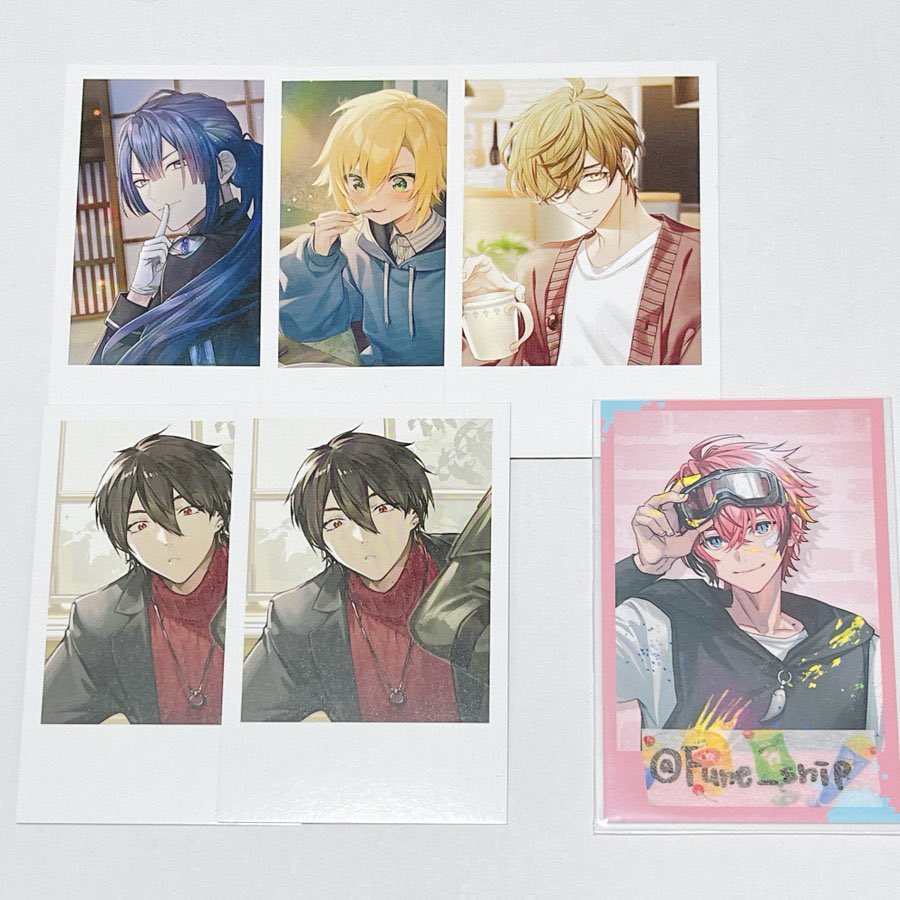 Fune_ship's tweet photo. 【交換/譲渡】にじさんじ にじストア 4周年 メモリアルグッズ チェキ風カード

譲：☯️、🌙、🍵、🎤
求：🍱🦖＞定価＋送料

郵送のみのお取引です。
検索からでもお気軽にお声かけください。 https://t.co/ATcZaorP7e