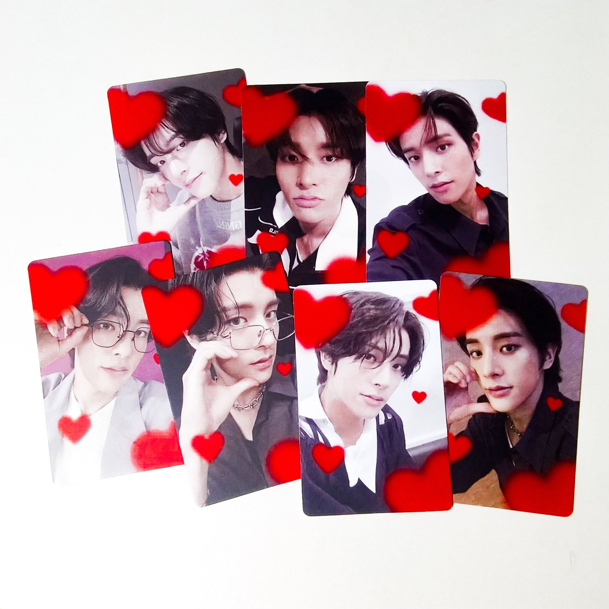hoonluvfa's tweet photo. [ ❤️ ] birthday kit by @snowfljake x @lafemmerism 

bagus banget . . . help ini sangat aku sekali. . . SUKAA POLL THANK YOU SO MUCH UDAH BUAT BIRTHDAY KIT INI 😭😭❤️😭❤️❤️ https://t.co/bOfE6ak5p6