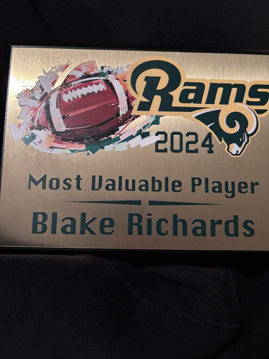 I would like to thank all my coaches and teammates for an amazing season. I am very grateful to receive co MVP alongside <a href="/Jackson06051121/">Jackson Holt</a> 💚💛