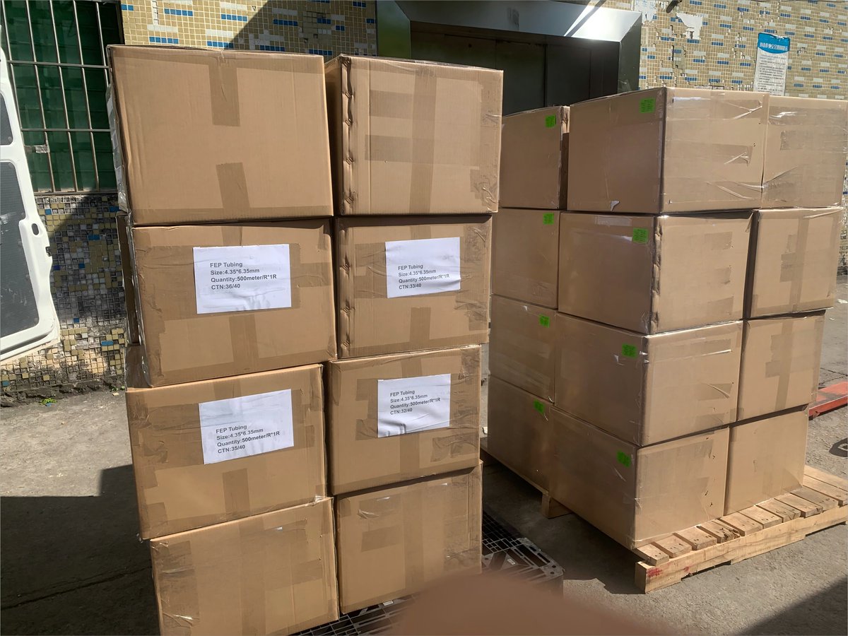 FionaLee57781's tweet photo. 40 spools of 1/4"FEP tube shipped today 👏 🤩

#teflon #tubing #FEP #factory #ship https://t.co/QxWxekCBKH