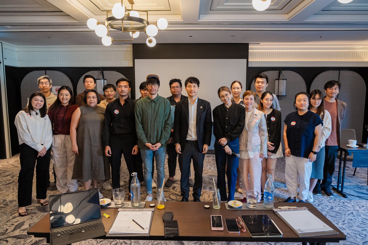 toppjirayut's tweet image. บรรยากาศในหลักสูตร AI Essentials for Entrepreneurs รุ่น 4 จัดโดย Digital Tips สำหรับในครั้งนี้ผมได้ร่วมใน Sharing Session เพื่อบรรยายเกี่ยวกับการใช้ AI ในภาคธุรกิจครับ 

#DigitalTips #ToppJirayut #ท๊อปจิรายุส