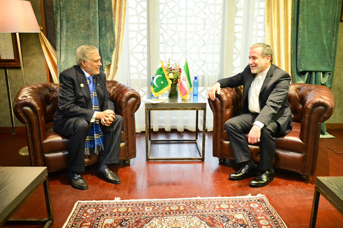 PakinIran's tweet photo. DPM/FM H.E. Senator Mohammad Ishaq Dar @MIshaqDar50 met FM of 🇮🇷 H.E. Abbas Aragchi . DPM reaffirmed commitment of🇵🇰 to deepen &amp; widen its deep-rooted ties  with 🇮🇷 to promote mutual interests,regional development &amp; stability . They had strategic interaction on a range of issues. https://t.co/X84mdX8fdq
