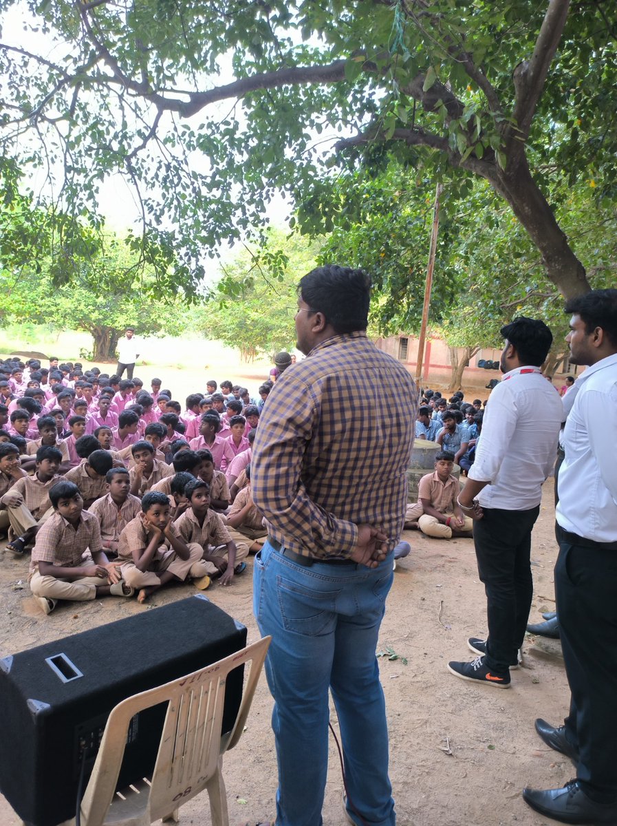 On Nov 22, 2024, VMLS Legal Aid Clinic led a powerful session at GHSS Pooncheery on drug abuse &amp; social media addiction, empowering youth with resilience &amp; healthier habits. #EmpoweringYouth #VMLS