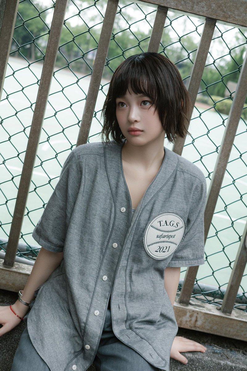 hanni looks tweet media