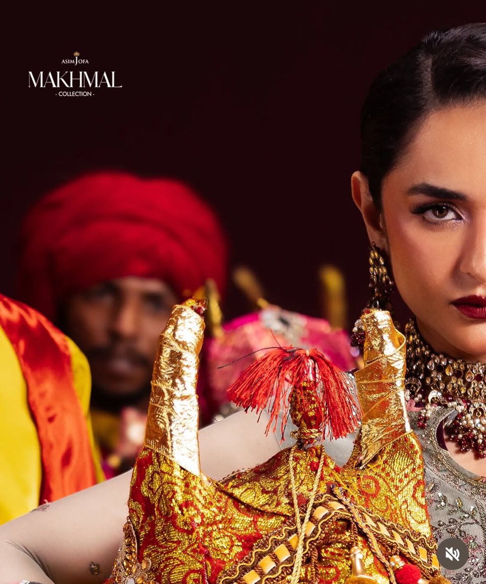 Aquester_'s tweet photo. Glad to see Asim Jofa is always putting some efforts into Yumna's PS🤌😂❤️. Can't wait for this 🔥

#YumnaZaidi
 https://t.co/ef7Cx4EfBG https://t.co/xvouVgas4a