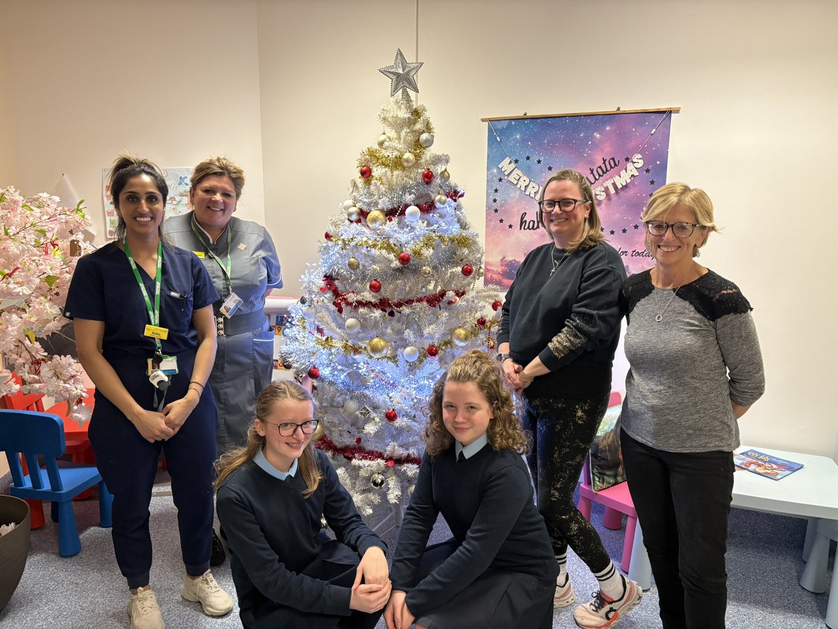 SPCTBHRUT2 (@spctbhrut2) on Twitter photo A massive Thankyou to the family of the late Dennis Sullivan for coming to put up the Christmas tree in our Dennis’s Den a room at BHRUT named in his memory used to create memories for those that are dying <a href="/TreasuredMems22/">Treasured Memories</a> <a href="/BHRUT_NHS/">BHRUT NHS 🏥</a> A massive Thankyou to the family of the late Dennis Sullivan for coming to put up the Christmas tree in our Dennis’s Den a room at BHRUT named in his memory used to create memories for those that are dying <a href="/TreasuredMems22/">Treasured Memories</a> <a href="/BHRUT_NHS/">BHRUT NHS 🏥</a>
