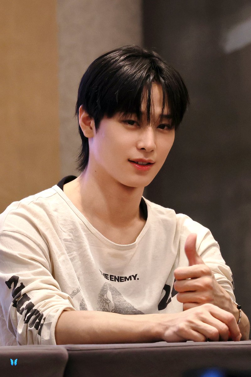 Wings_1e's tweet photo. 241203 POP MERCH

#주연 #JUYEON
#더보이즈  #THEBOYZ https://t.co/dq4q6wN5u8