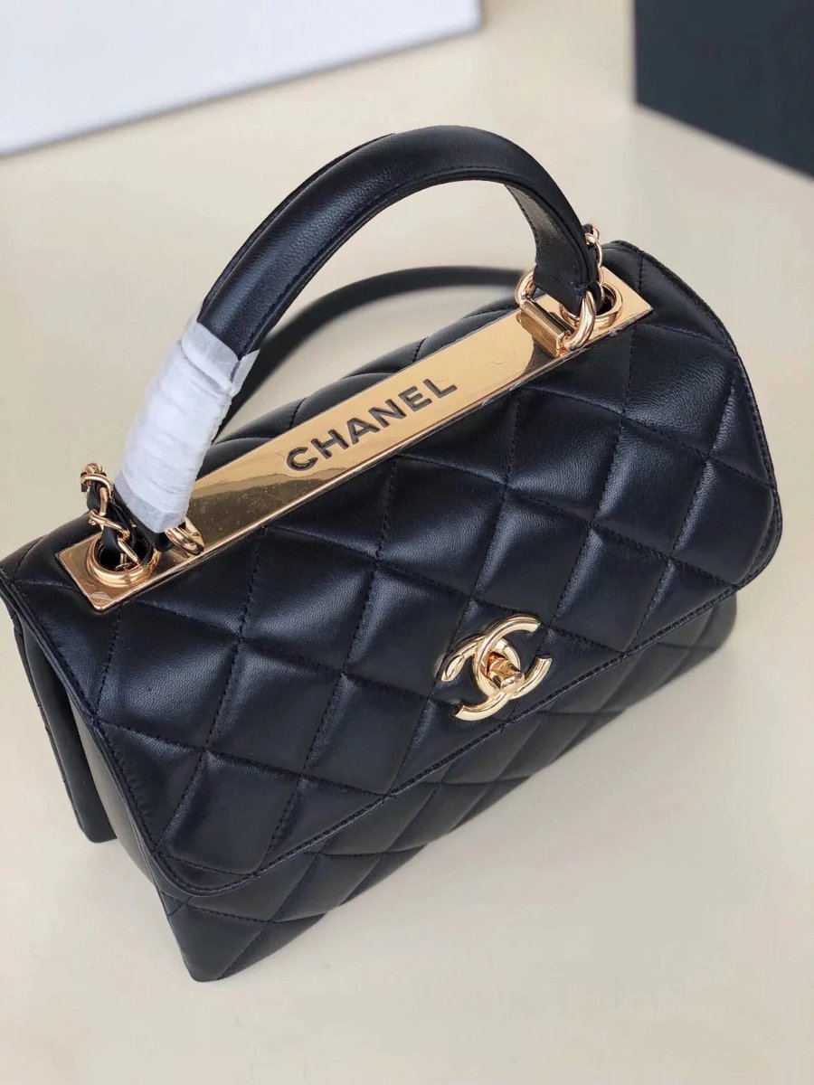 lian0249's tweet photo. 🖤🖤we love designer bags 💼🛍️ https://t.co/l8SNfHbc35