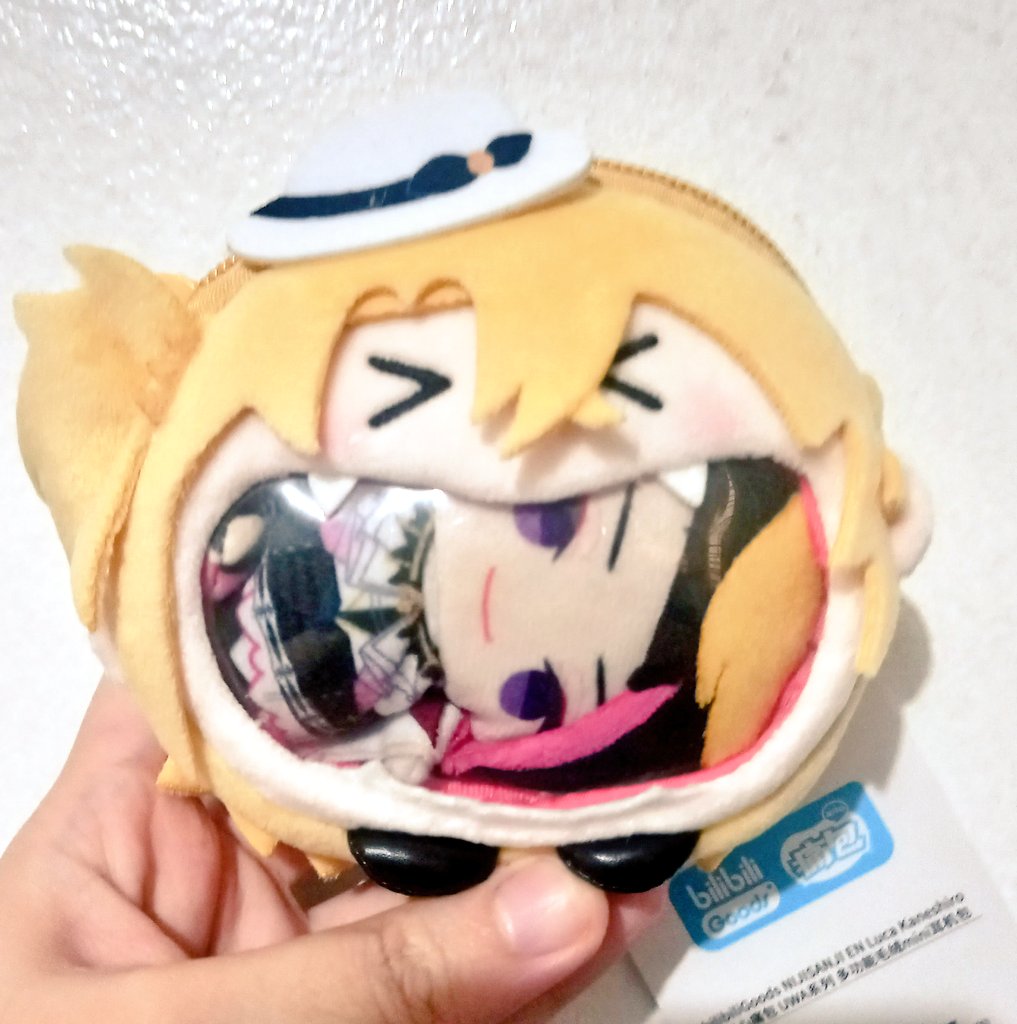 someone pls help him 😭