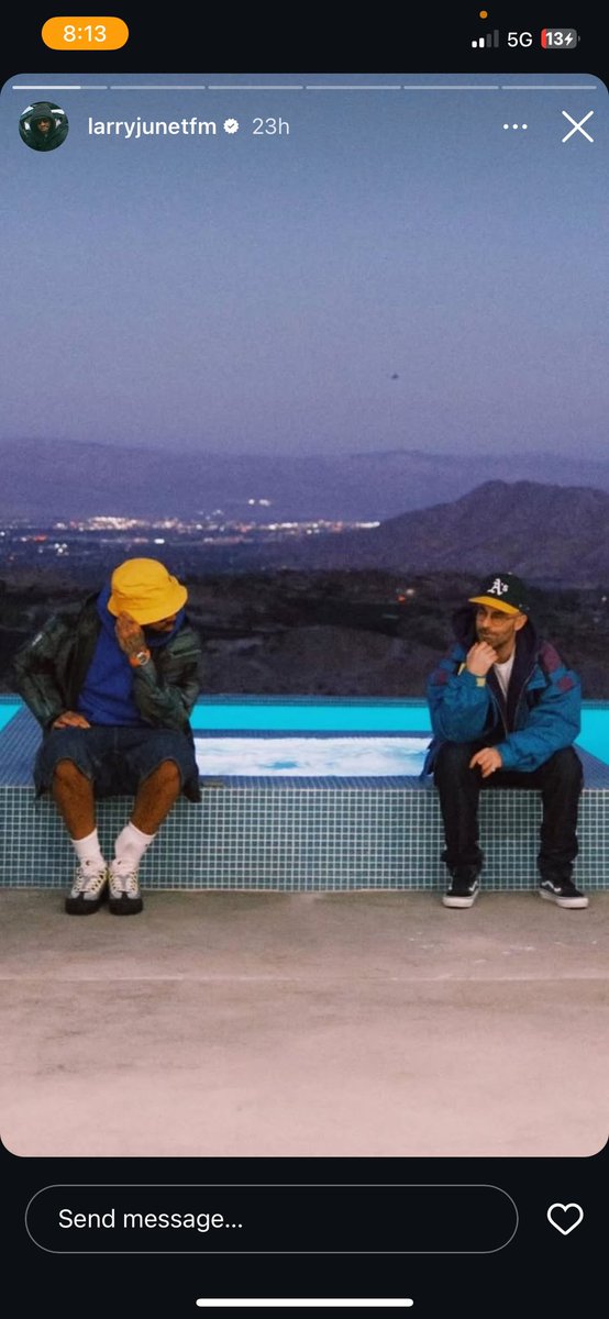 themelodyeffect's tweet photo. I am so obsessed with @LarryJuneTFM #goodjob 🍊 https://t.co/678R9MYhil