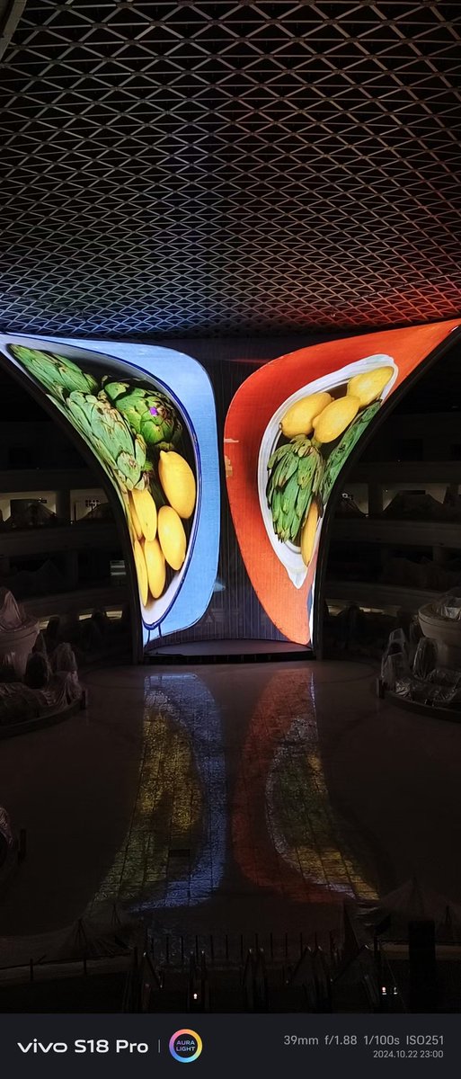 LorraineLei2024's tweet image. Mooncell LED Control System ——Creative Led Screen Cases Sharing
#LEDControlSystem #VideoLinkagePlayer #VideoProcessor #Controller #ReceivingCards #Mooncell #MooncellLedControlSystem #OutdoorLedDisplay #FixedInstallation #AdvertisingLedScreen #VideoSplicers #MultimediaServer