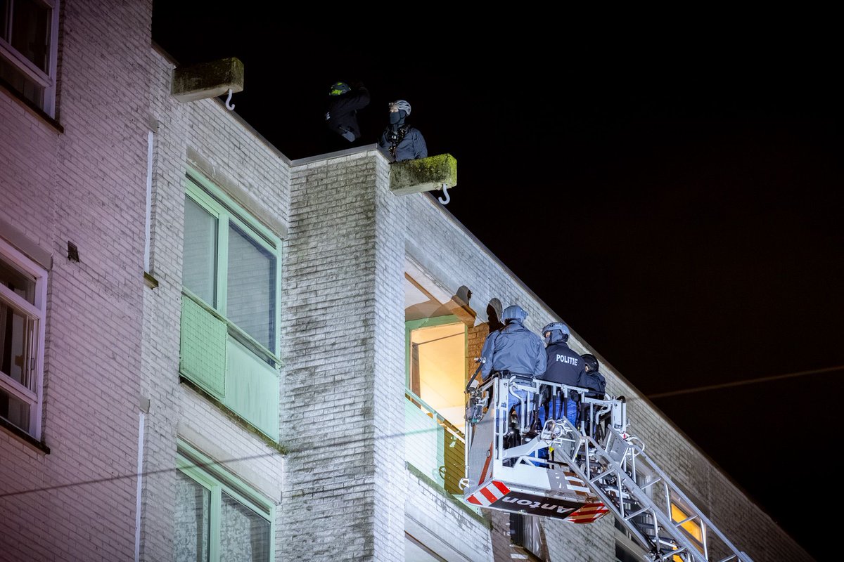 Dienst Speciale Interventies houdt vrouw aan met verwarde gedrag