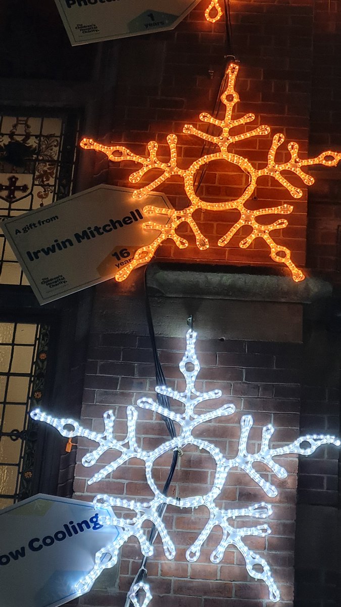 It's officially the countdown to Xmas now the <a href="/SheffChildrens/">Sheffield Children's</a> snowflakes are on! Such a lovely evening, and proud that <a href="/irwinmitchell/">Irwin Mitchell</a> are in our 16th year of supporting this amazing cause x