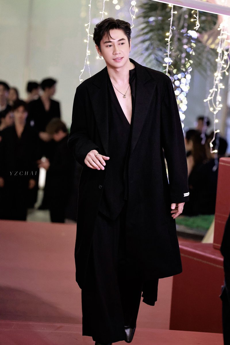 My King👑

<a href="/RachataJam/">Jam Rachata</a> 

SIAM PARAGON X JAM  
#19thSiamParagonxJAM
