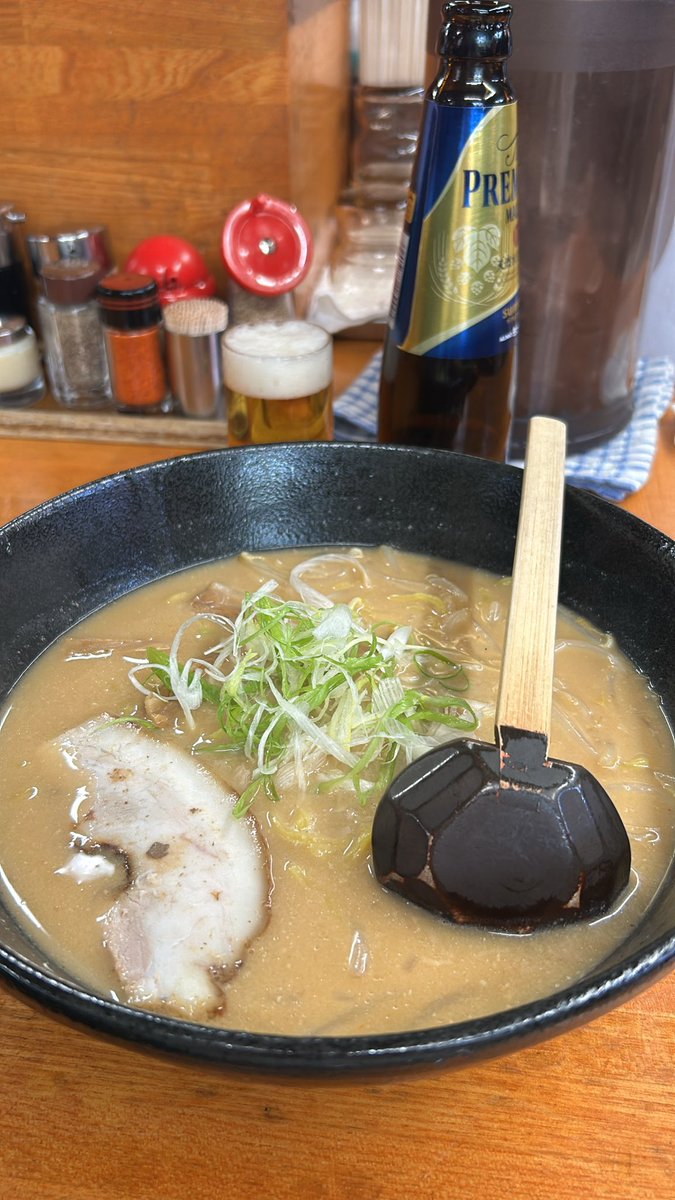 超、超、超〜〜お久しぶりです🤗
ちゃんと元気に生きてました🤣
実は 推し活で札幌行ってて✈️
<a href="/mushruru_shoko/">Shoko(しょこ)🍄</a>  🍄しょこさんに
美味しい味噌ラーメン🍜のお店
教えて貰って行ってきました😋
美味しすぎて 友達にも空港から
送りました‼️
ラーメン苦手な私だけれど
ラーメンて美味しいのね‼️