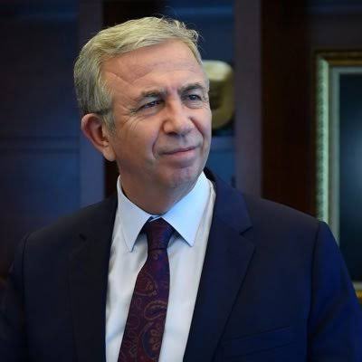 Engelsiz Spor ve Oyun Merkezi ile Engelliler Hizmet Birimlerinin açılışında açıklama yapan Mansur Yavaş:

“Türkiye'de ilk defa Görme Engelliler Müzesi'ni de çok yakında hayata geçireceğiz.”