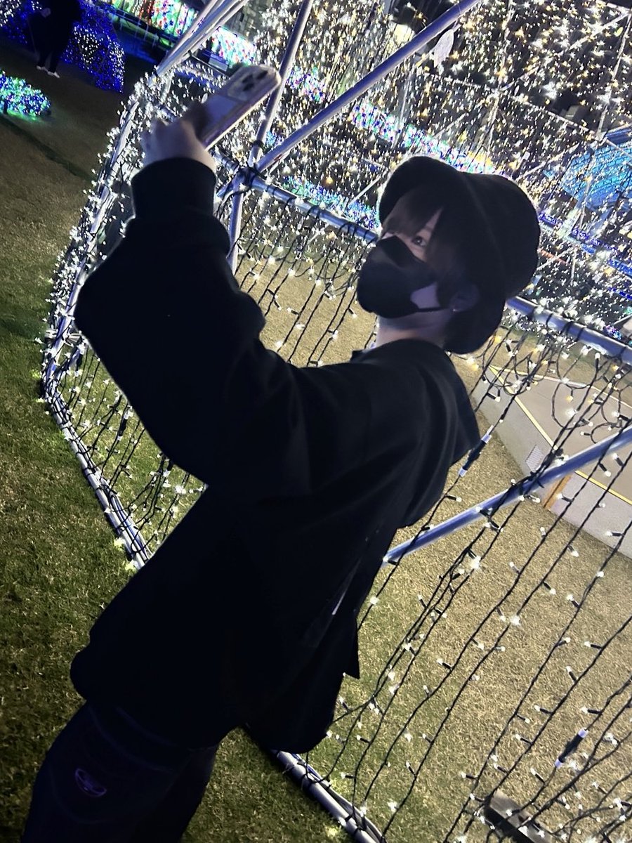 おとなり募集中︎^_^

#男装さんと繋がりたい #雰囲気嫌いじゃないよって人いいね #JUMPツアーに向けて繋がりませんか #中性さんと繋がりたい #美男美女さんと繋がりたい  #自撮り界隈 #推し不在