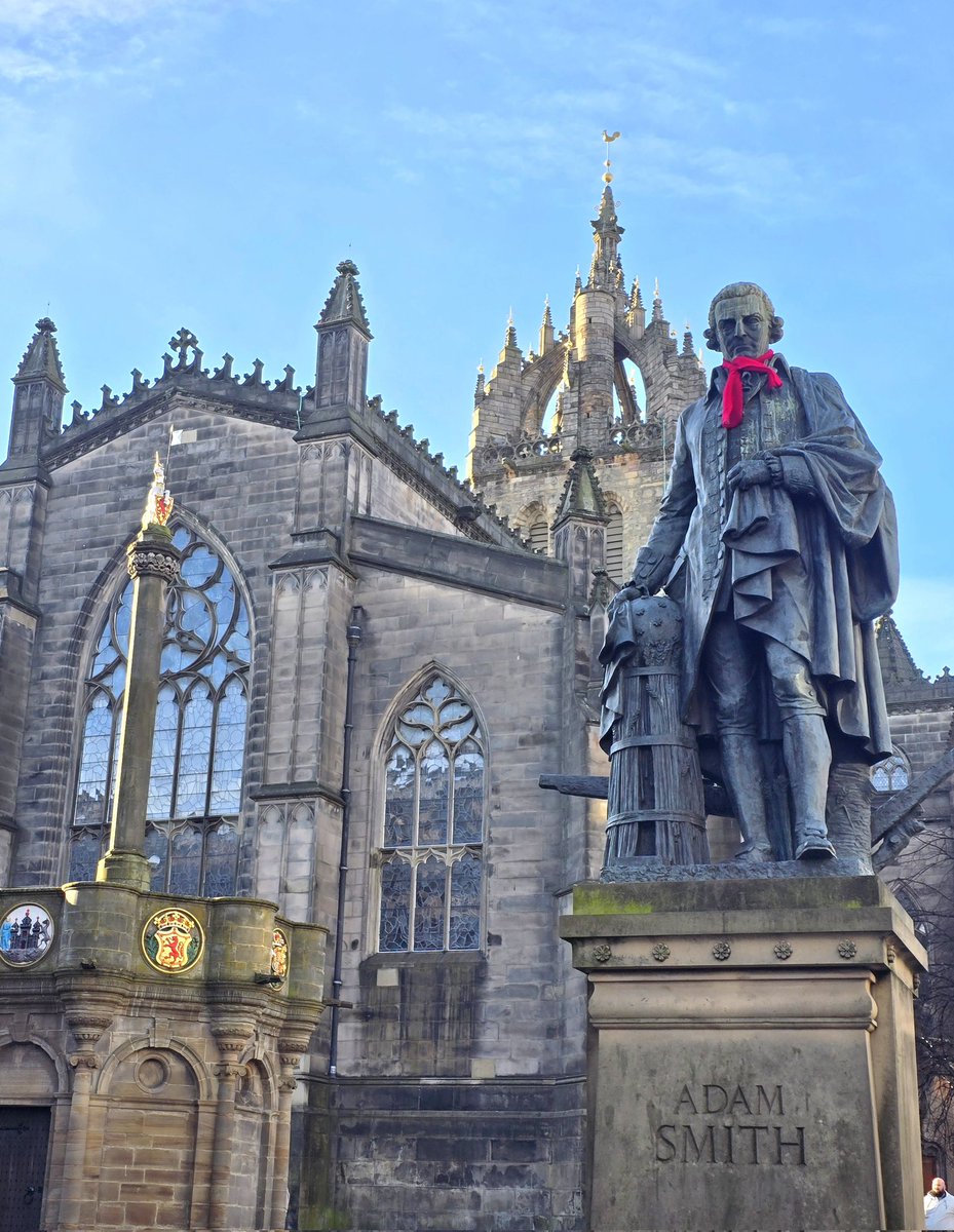 Edinburgh you're so cold but so pretty. Thank you <a href="/EdinburghUni/">The University of Edinburgh</a> <a href="/SamuelJSpiegel/">SJS</a> <a href="/jrs437/">Jeevan R. Sharma</a> for hosting me as part of the CSAS seminar series #workinglunch #SouthAsia #illicittrade #wildlifetrafficking #returnthegods