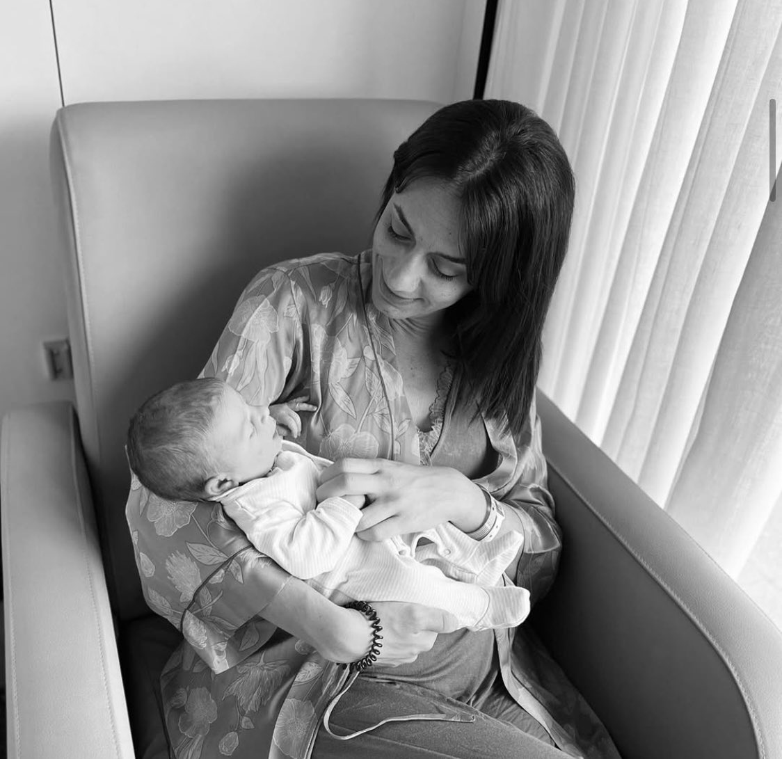 Hoy hace dos años que llegó a nuestras vidas Jorge, nuestro cuarto hijo, y con él, más amor a nuestro hogar, alegría, risas y noches sin dormir 🤪.

La familia lo es todo, es el lugar donde apoyarnos y crecer juntos. 

Solo puedo dar gracias por lo que tenemos y poder celebrar