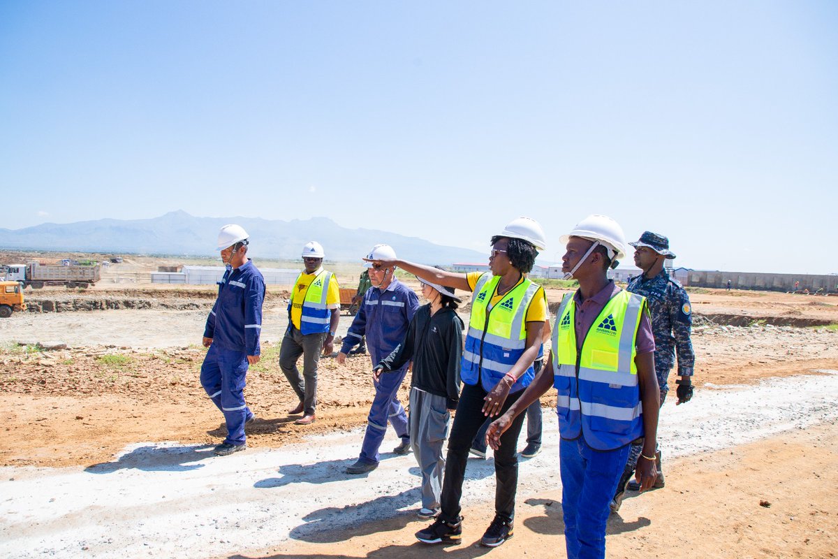 Evelyn AnitE tweet media