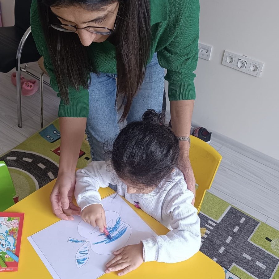 tcmeb's tweet photo. Maarif ailemizin engelli fertleri, yaşamdaki renklerimiz ve zenginliklerimizdir.

Daima sevgi, ilgi, bilgiyle…

#3AralıkDünyaEngellilerGünü https://t.co/u2J4hdII7h