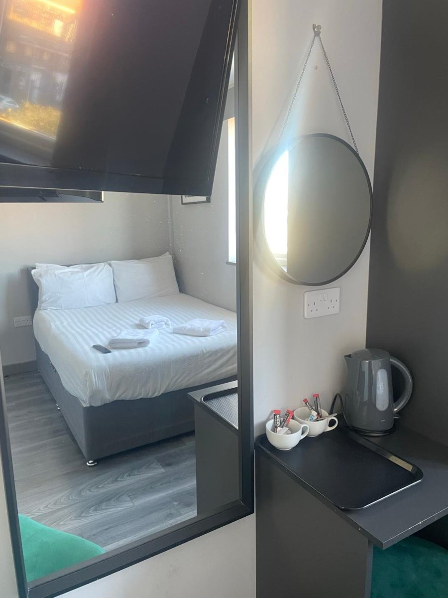 PhoenixHotelliv's tweet photo. Stay smart, sleep well, and save big at Phoenix Pods!  Book direct for the best rates — call  0151 207 1299 today. Let your next Liverpool escape begin here!  #PhoenixPods #ExploreLiverpool #AffordableLuxury #FootballCulture #CityBreak #TravelSmart #liverpool #exploreliverpool https://t.co/YaXCwl9TYy