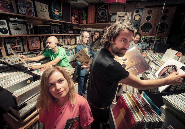 CLASH (@clashmagazine) on Twitter photo .<a href="/thisistunng/">This is Tunng</a> sparkle on folktronica odyssey 'Everything Else' - it switches up between jazz-leaning time signatures...
clashmusic.com/news/tunng-spa… .<a href="/thisistunng/">This is Tunng</a> sparkle on folktronica odyssey 'Everything Else' - it switches up between jazz-leaning time signatures...
clashmusic.com/news/tunng-spa…