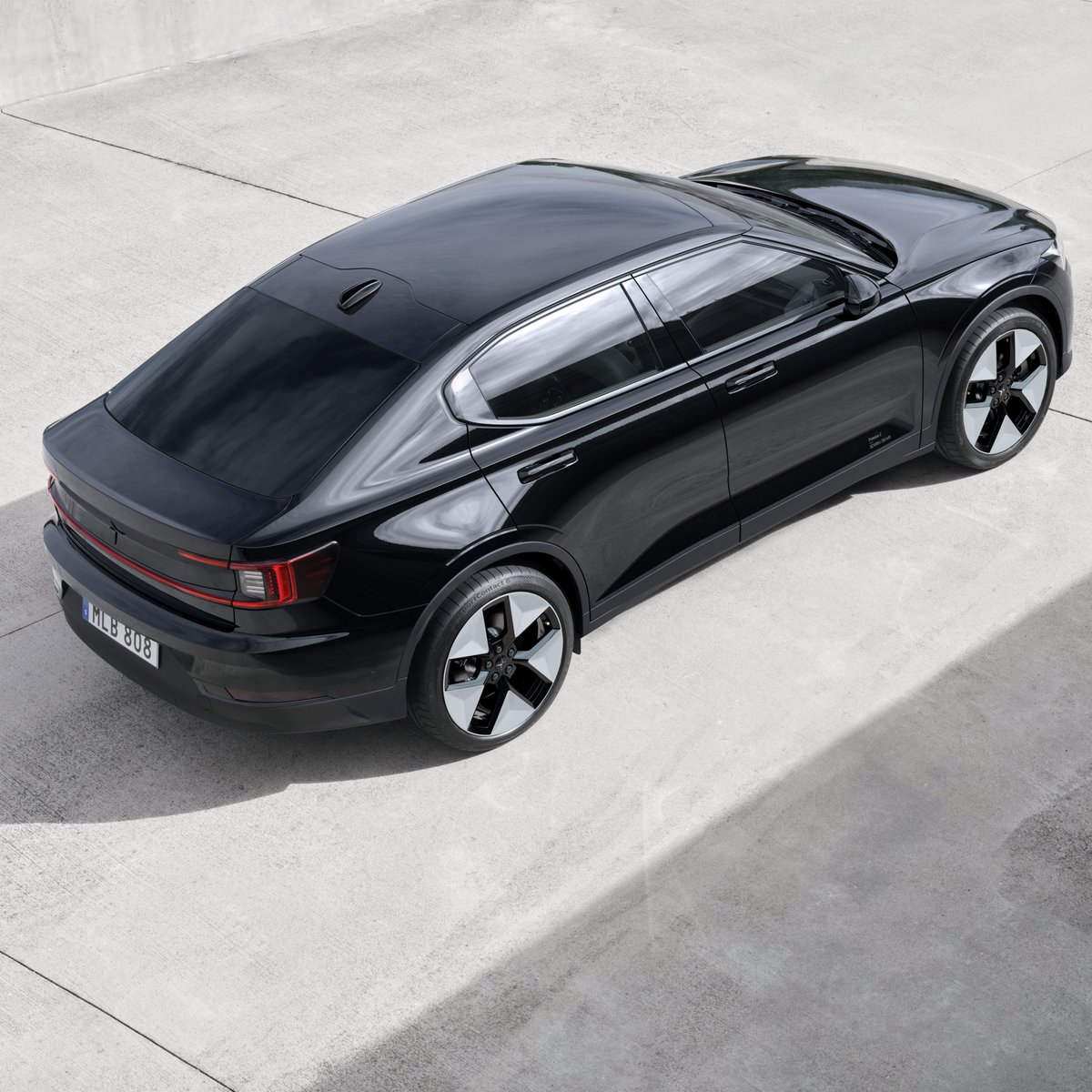 PolestarCars's tweet photo. Find your ‘Space’ in the city. #Polestar2 https://t.co/35pG4VNZdy