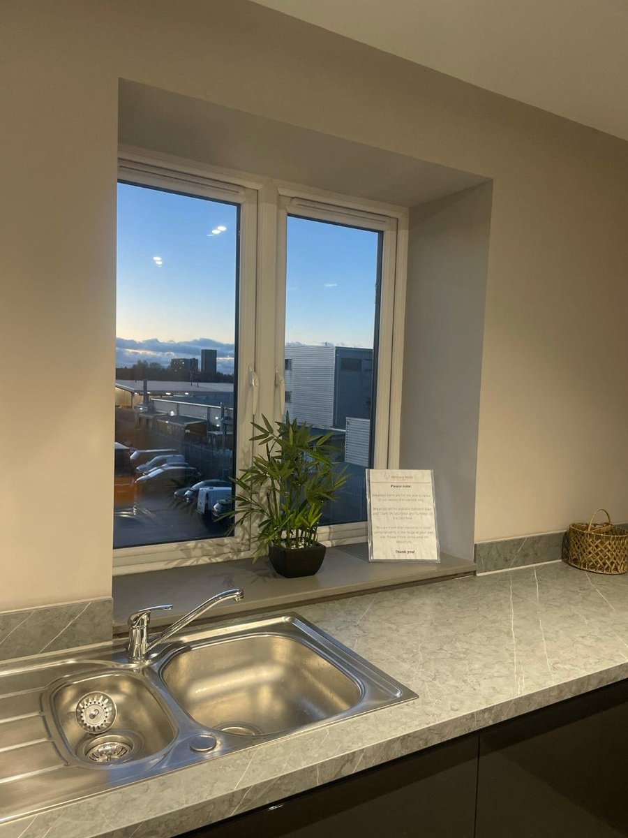 PhoenixHotelliv's tweet photo. Comfort, convenience, and charm — welcome to Phoenix Pods!   Why pay more? Book direct for exclusive price-matching offers. Call us at 0151 207 1299 to secure your stay now.  #BudgetTravel #Liverpool #WeekendAway #Football #AffordableComfort #city #exploreliverpool https://t.co/el5kYmabjk