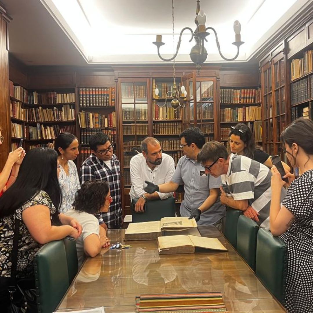 Kunsthistorisches Institut in Florenz (@khiflorenz) on Twitter photo From 12 to 14 November, the Max-Planck Partner Group “Empires, Environments, Objects” org. a seminar in Buenos Aires to stimulate academic dialogue among Latin American MA and PhD art history students.
Thank you to all!
Org. by Fernando Loffredo and Agustina Rodríguez Romero. From 12 to 14 November, the Max-Planck Partner Group “Empires, Environments, Objects” org. a seminar in Buenos Aires to stimulate academic dialogue among Latin American MA and PhD art history students.
Thank you to all!
Org. by Fernando Loffredo and Agustina Rodríguez Romero.
