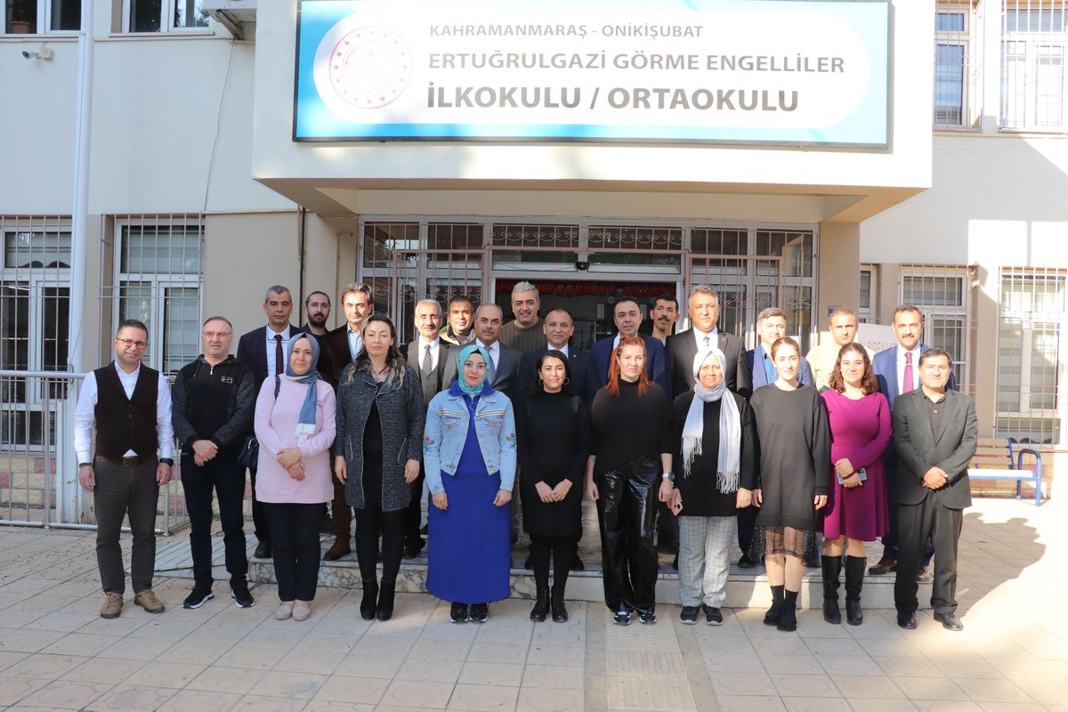 📌 İl Milli Eğitim Müdürümüz Erhan Baydur, 3 Aralık Dünya Engelliler Günü kapsamında Ertuğrul Gazi Görme Engelliler İlk ve Ortaokulunu ziyaret etti.