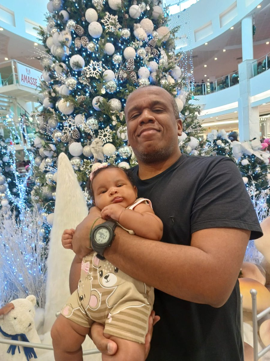 FreedmanRenato's tweet photo. ❤️🎄 https://t.co/2BB6cLRM0N